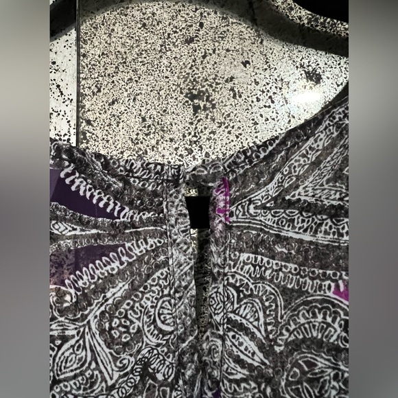 Lane Bryant Paisley Print Sleeveless Blouse, Size 18/20 - Picture 4 of 5